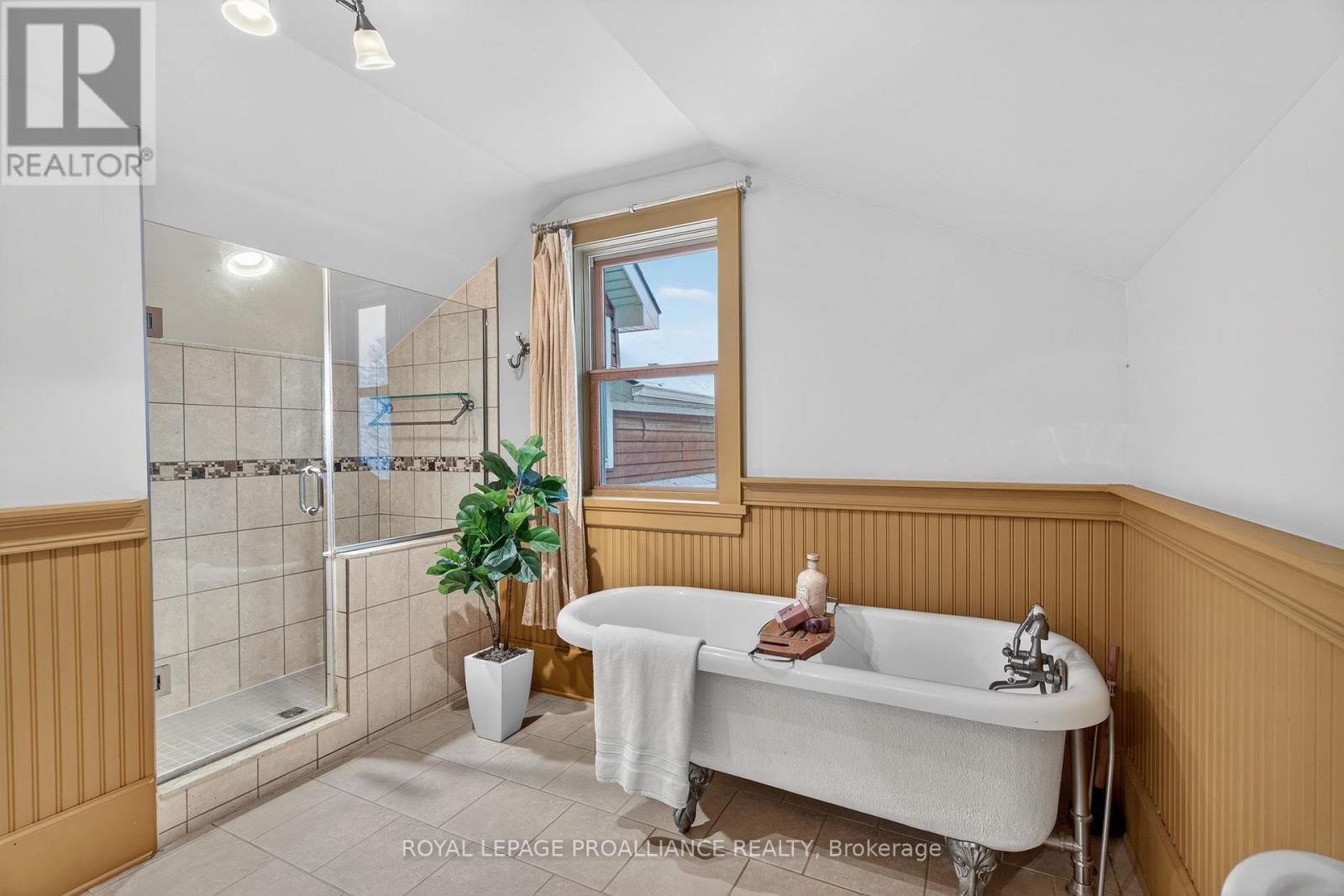 7802 Piccadilly Road, Frontenac, Ontario  K0H 1T0 - Photo 26 - X12651528