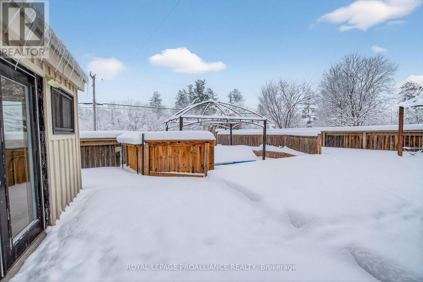 7802 Piccadilly Road, Frontenac, Ontario  K0H 1T0 - Photo 32 - X12651528