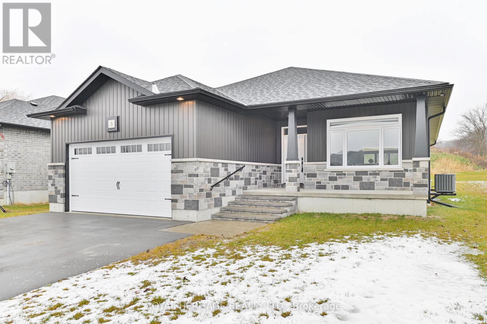 5 Schmidt Way, Quinte West (Murray Ward), Ontario  K8V 0L5 - Photo 2 - X12651570