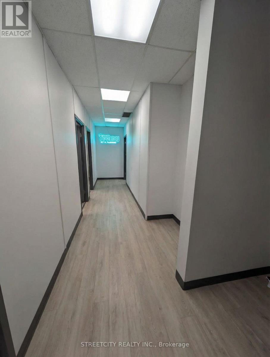 250 - 759 Hyde Park Road, London North, Ontario  N6H 3S2 - Photo 5 - X12651540