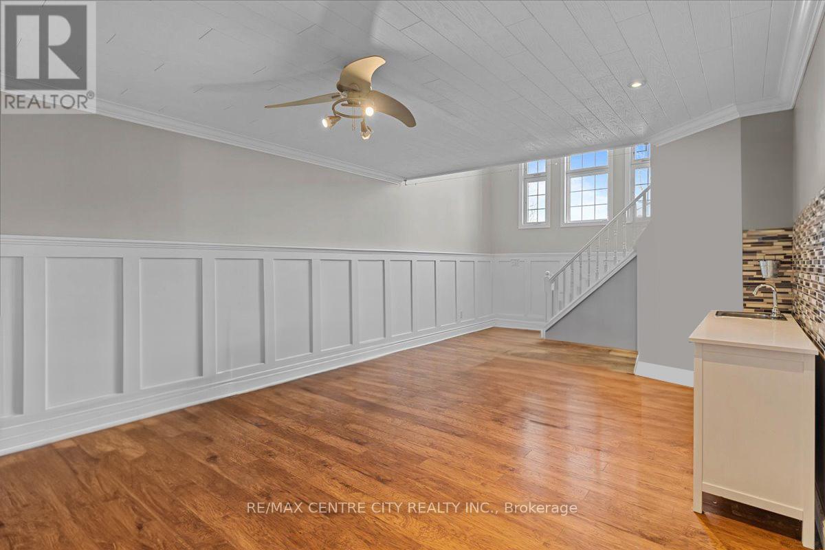 19 Dell Drive, Strathroy-Caradoc, Ontario  N7G 1C6 - Photo 17 - X12651554