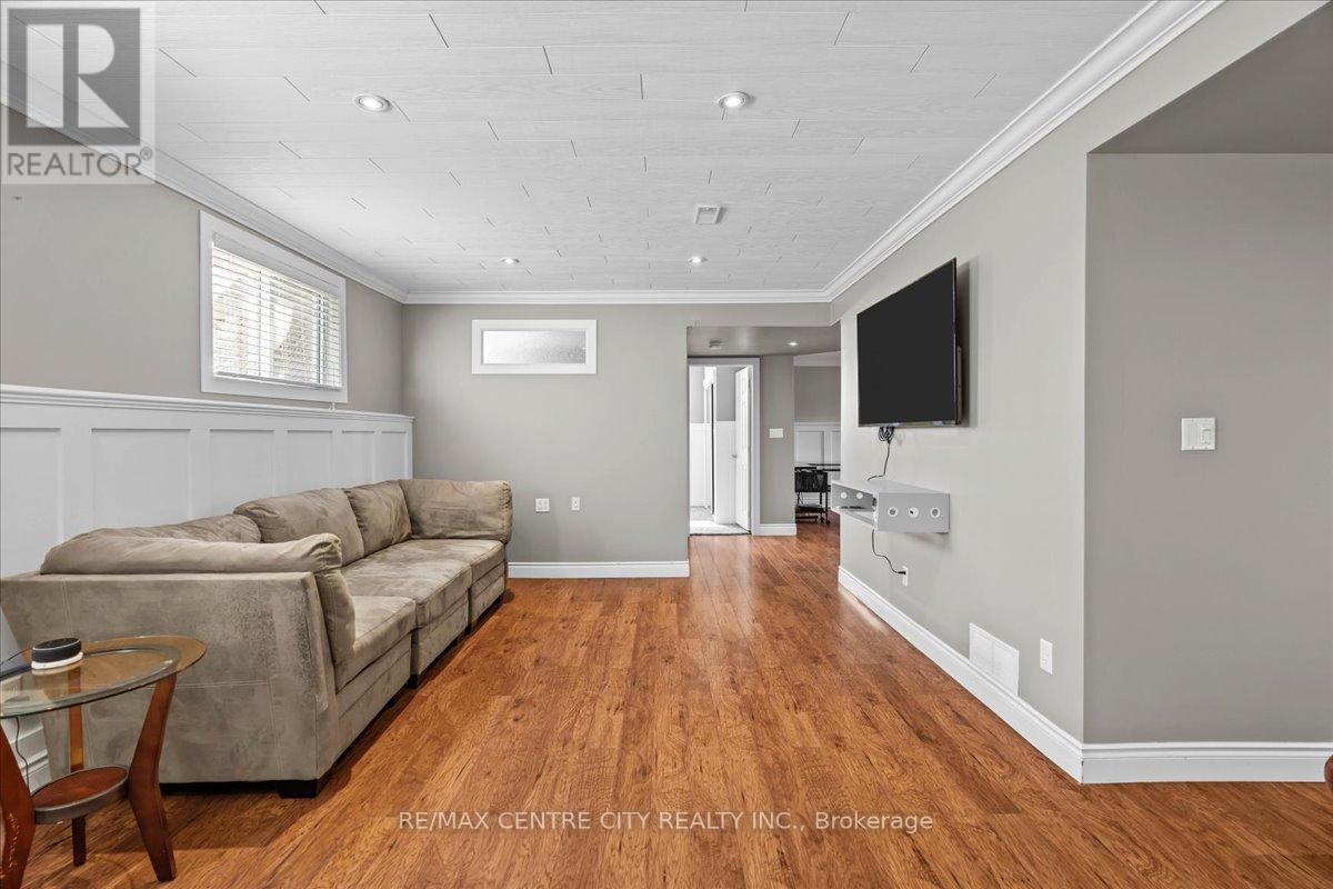 19 Dell Drive, Strathroy-Caradoc, Ontario  N7G 1C6 - Photo 22 - X12651596