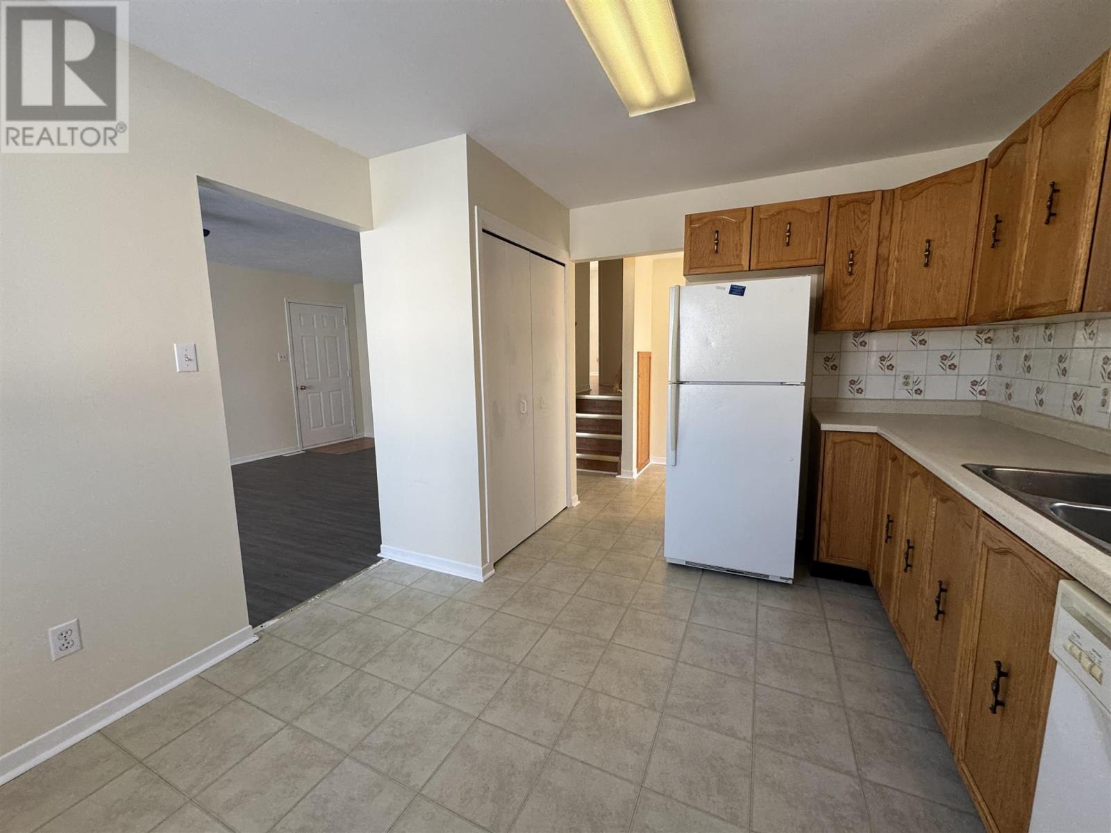 77 Matachewan Rd, Manitouwadge, Ontario  P0T 2C0 - Photo 28 - TB250062