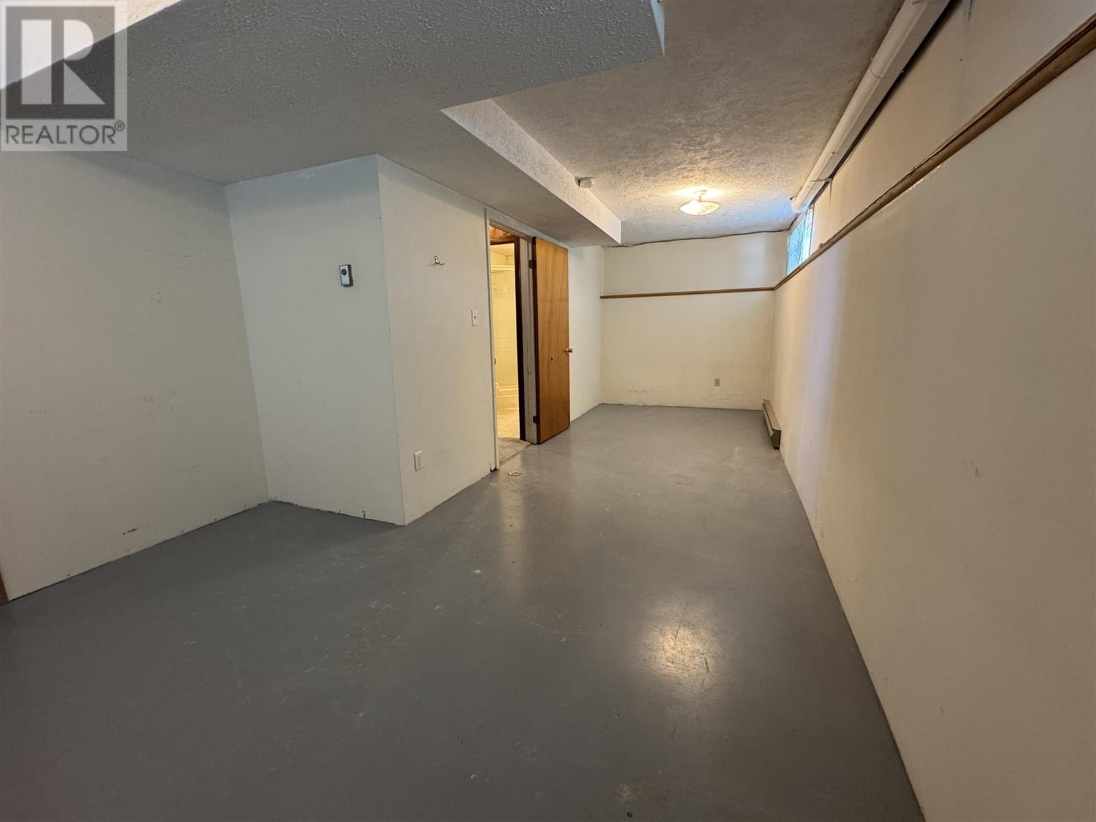 77 Matachewan Rd, Manitouwadge, Ontario  P0T 2C0 - Photo 32 - TB250062