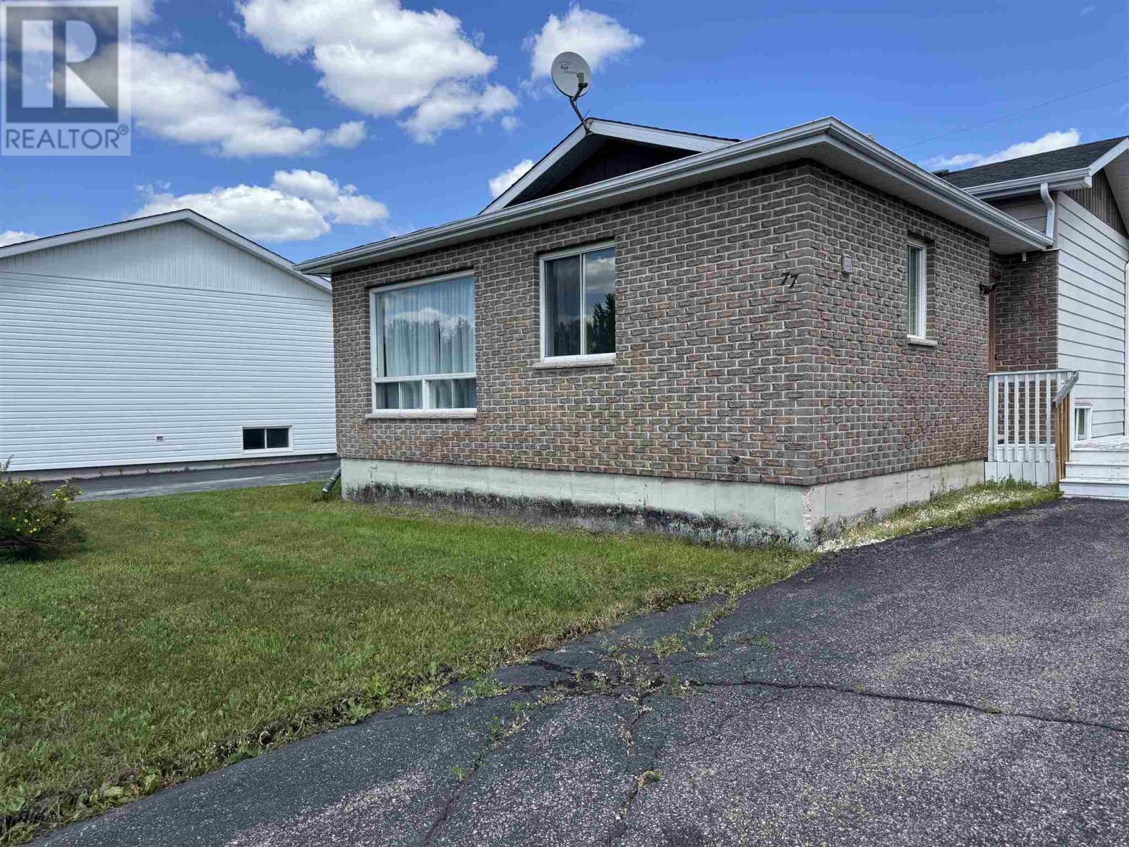 77 Matachewan Rd, Manitouwadge, Ontario  P0T 2C0 - Photo 3 - TB250062