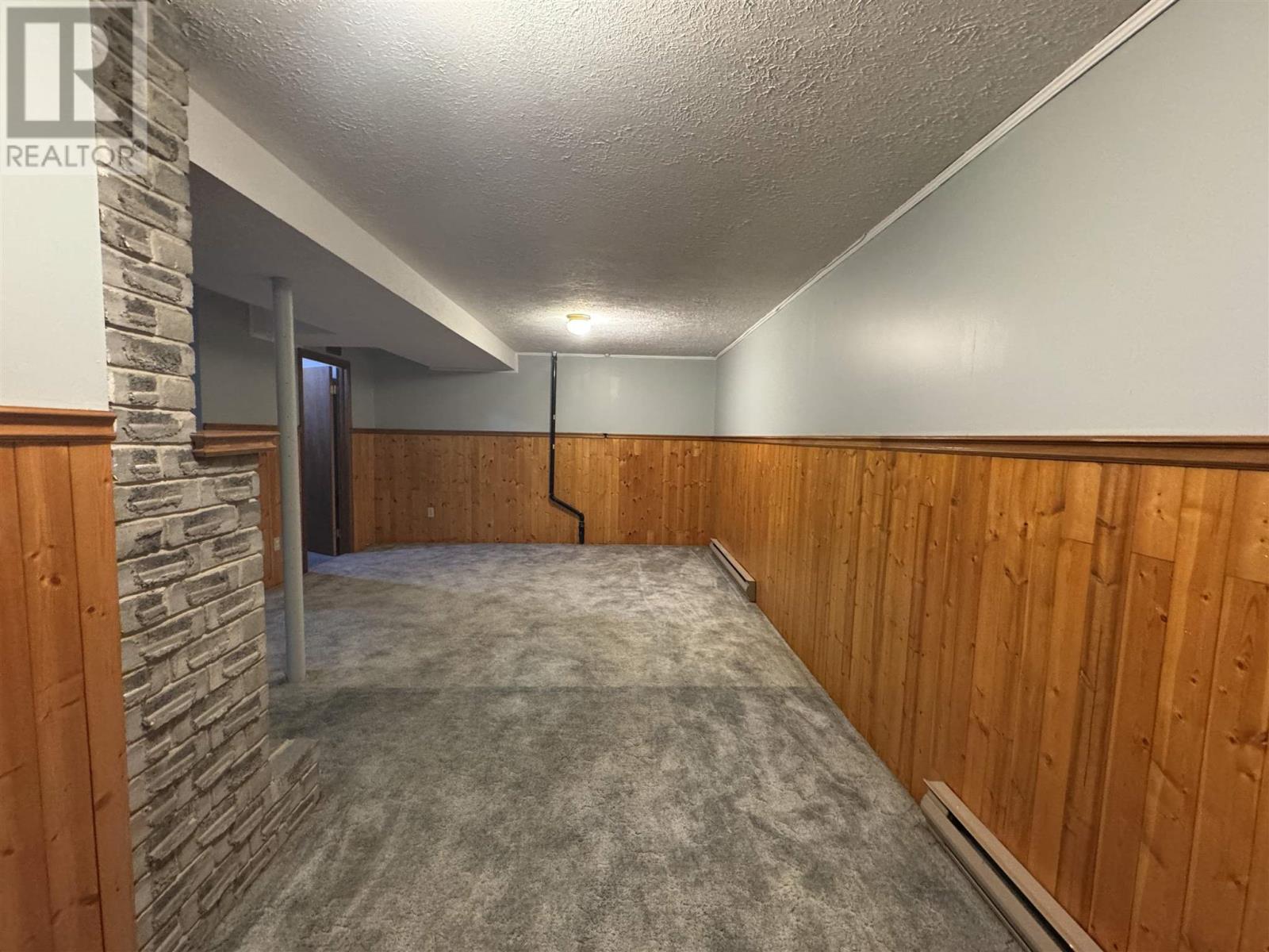 77 Matachewan Rd, Manitouwadge, Ontario  P0T 2C0 - Photo 44 - TB250062