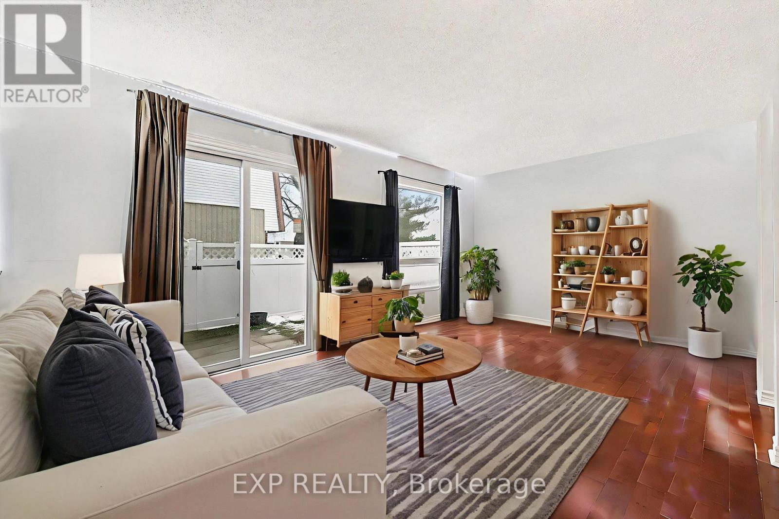 20 Lovell Lane, Ottawa, Ontario  K2H 9B6 - Photo 8 - X12651630