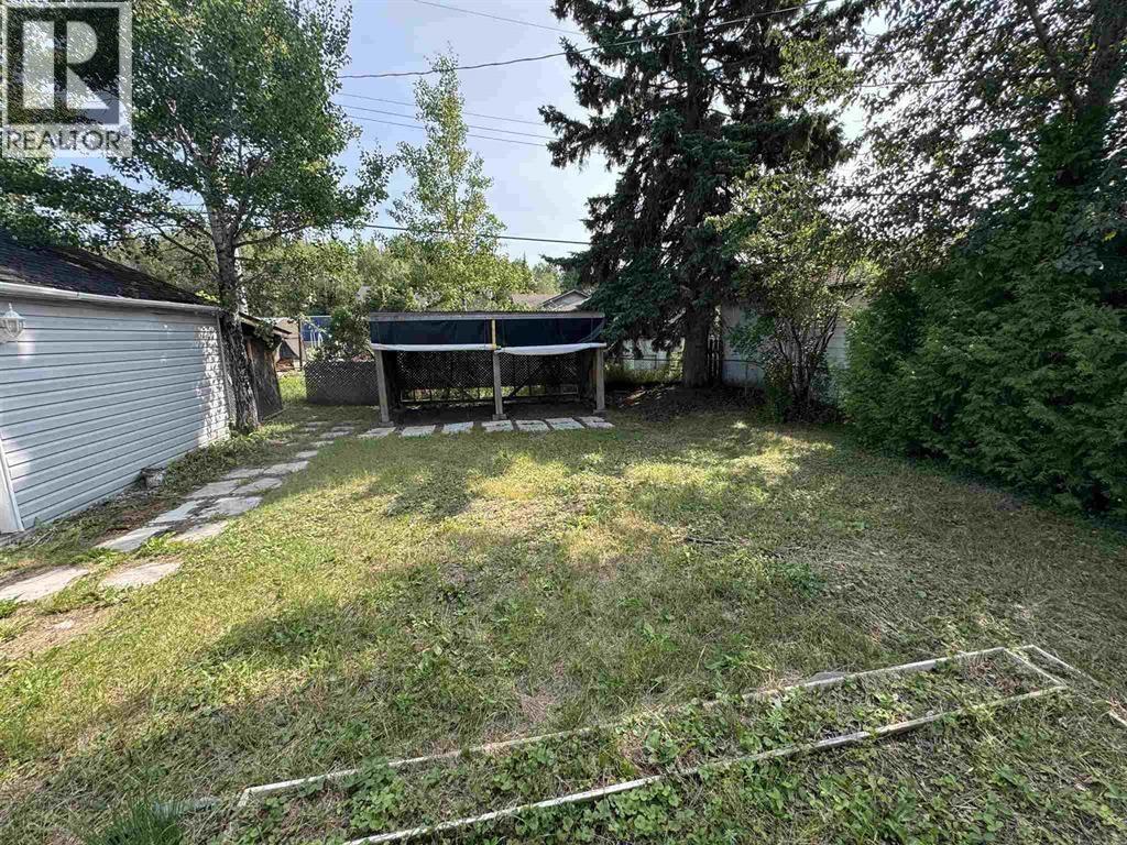 46 Neebig Ave, Manitouwadge, Ontario  P0T 2C0 - Photo 21 - TB252540