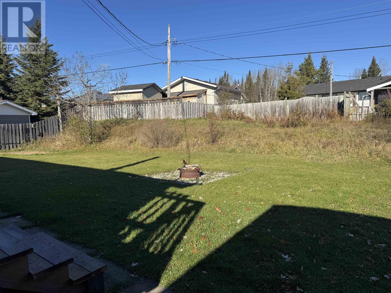 25 Brooks Street, Manitouwadge, Ontario  P0T 2C0 - Photo 30 - TB253346