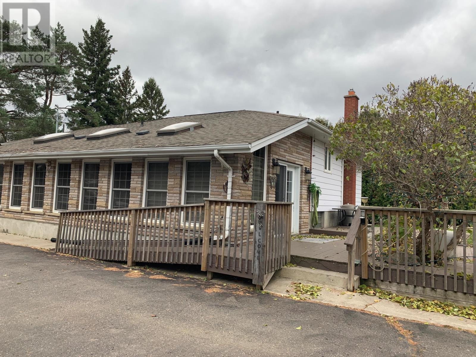 1325 Rosslyn Road, Thunder Bay, Ontario  P7E 6E1 - Photo 4 - TB253388