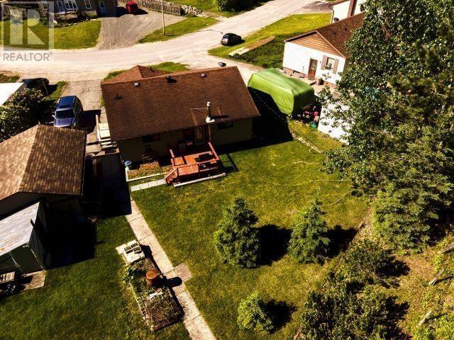 9 Swallow Drive, Manitouwadge, Ontario  P0T 2C0 - Photo 2 - TB253361