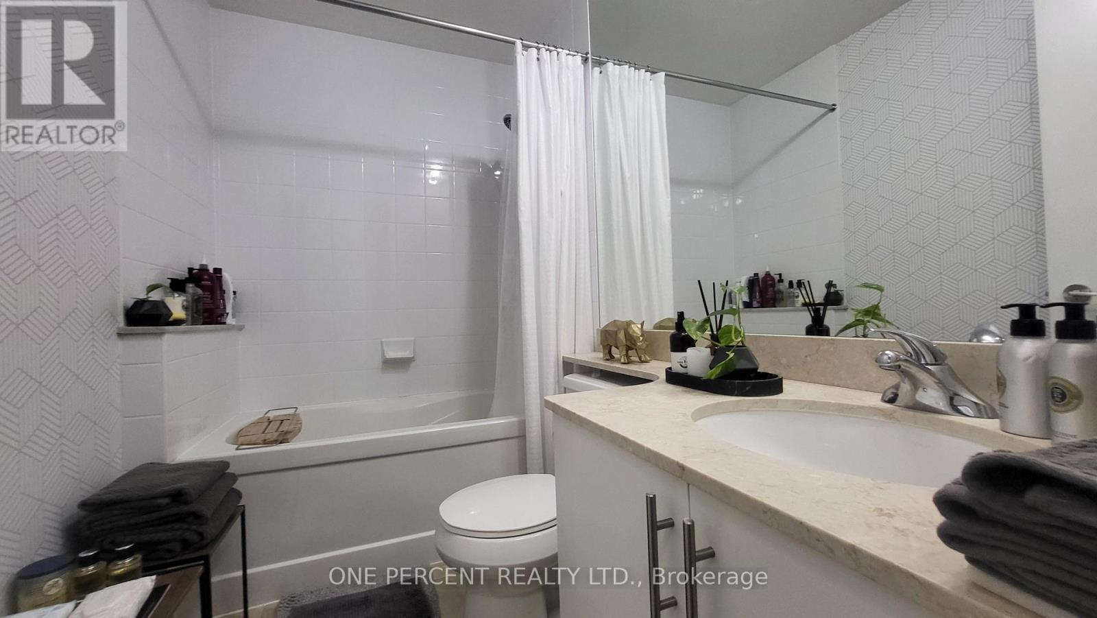 3609 - 215 Fort York Boulevard, Toronto, Ontario  M5V 4A2 - Photo 11 - C12651548