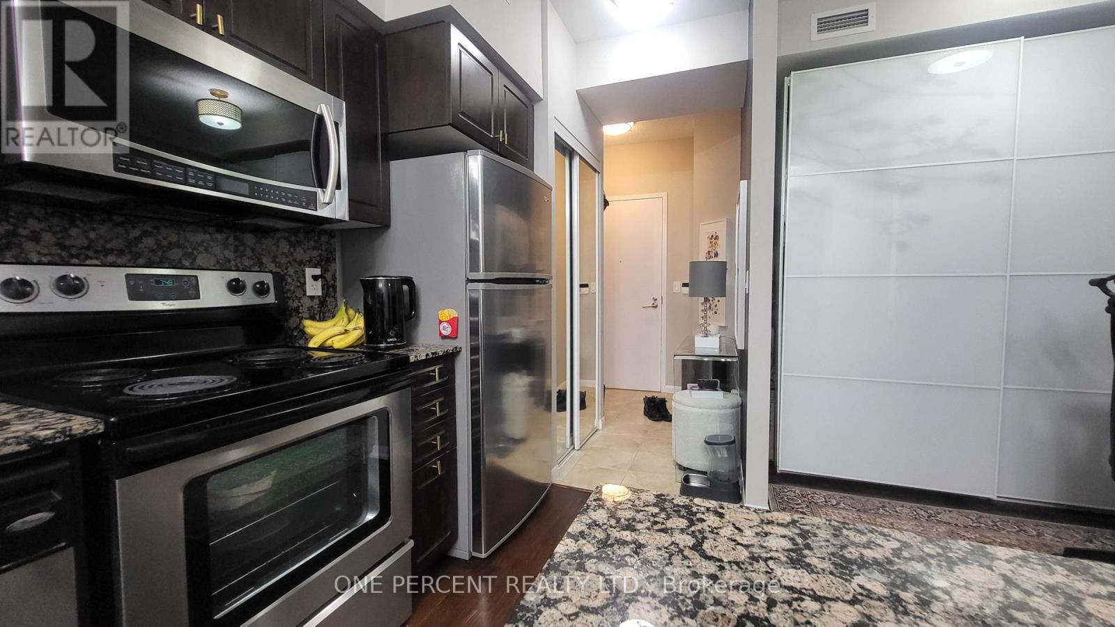 3609 - 215 Fort York Boulevard, Toronto, Ontario  M5V 4A2 - Photo 7 - C12651548