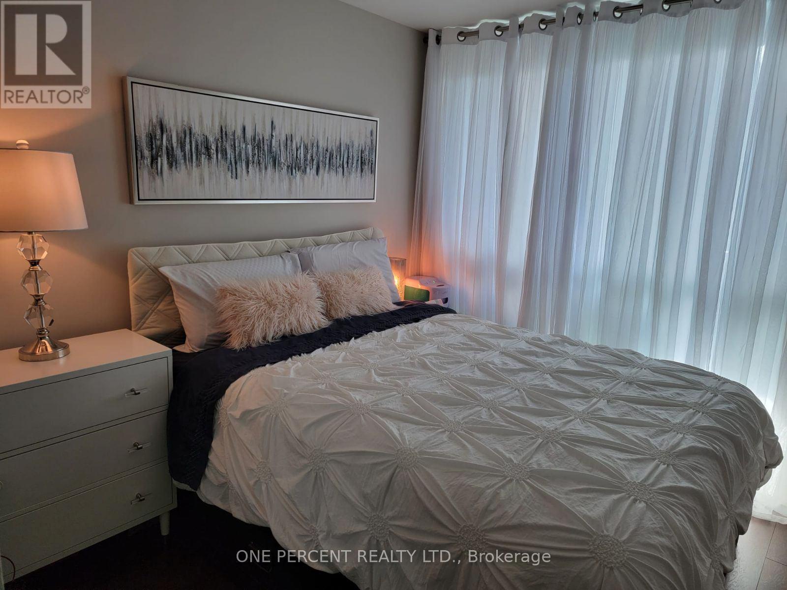 3609 - 215 Fort York Boulevard, Toronto, Ontario  M5V 4A2 - Photo 9 - C12651548