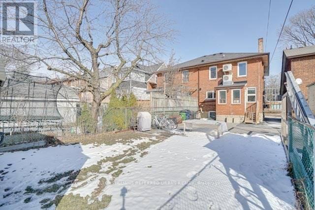 Main - 36 Winona Drive, Toronto, Ontario  M6G 3S6 - Photo 14 - C12651574
