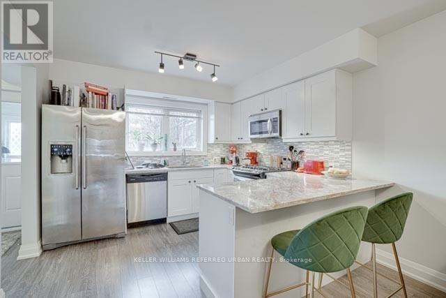 Main - 36 Winona Drive, Toronto, Ontario  M6G 3S6 - Photo 6 - C12651574