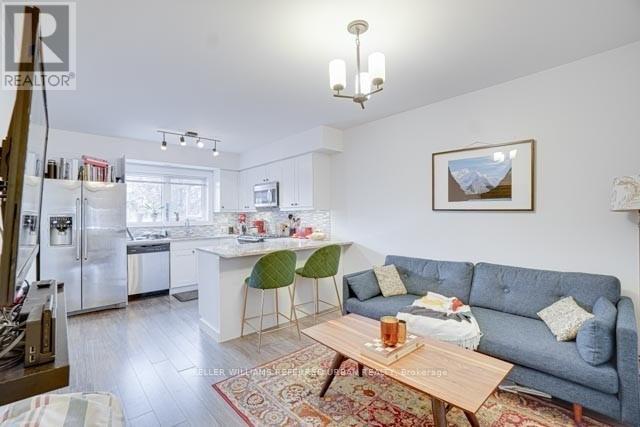 Main - 36 Winona Drive, Toronto, Ontario  M6G 3S6 - Photo 7 - C12651574