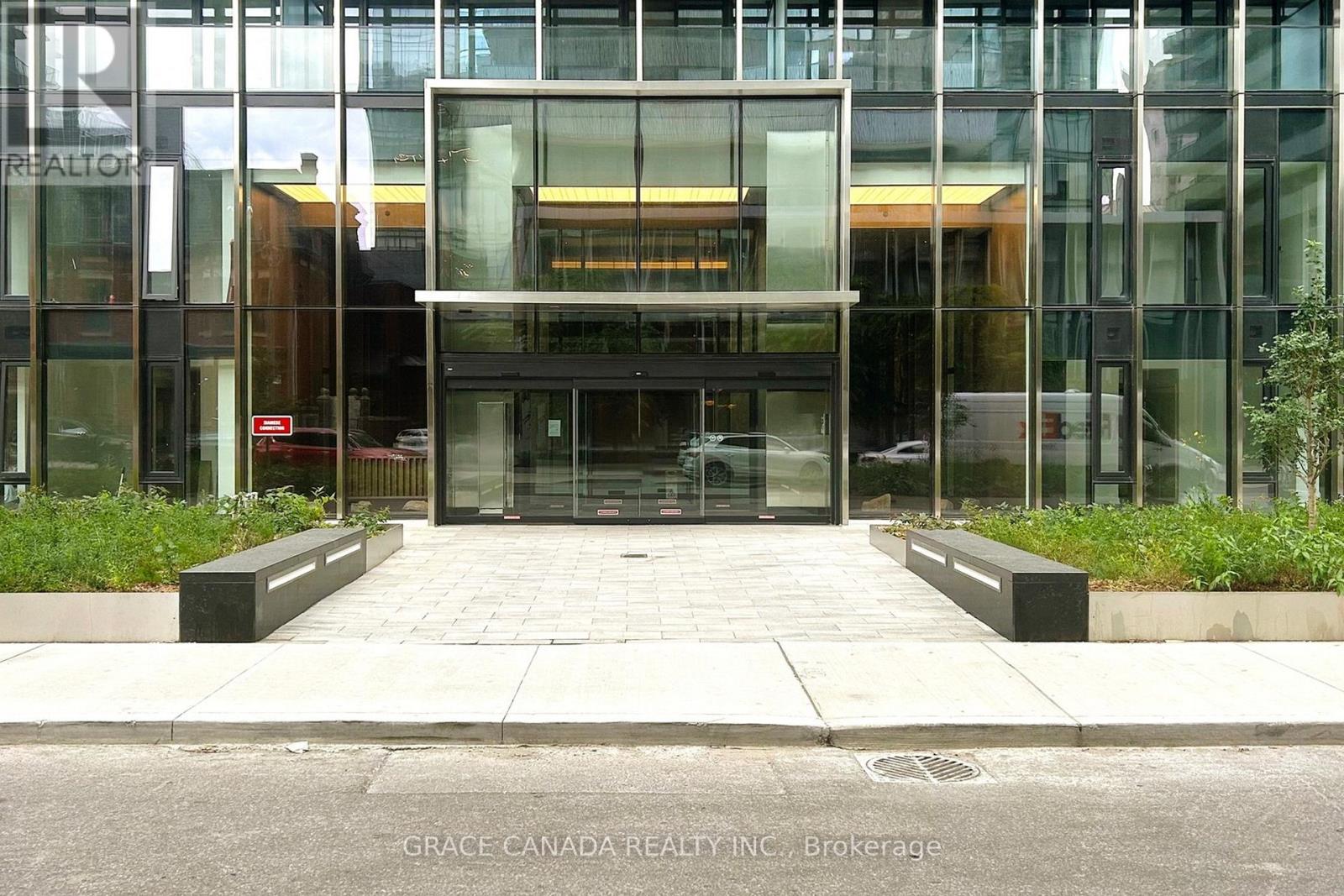 5004 - 55 Charles Street E, Toronto, Ontario  M4Y 0J1 - Photo 2 - C12651578