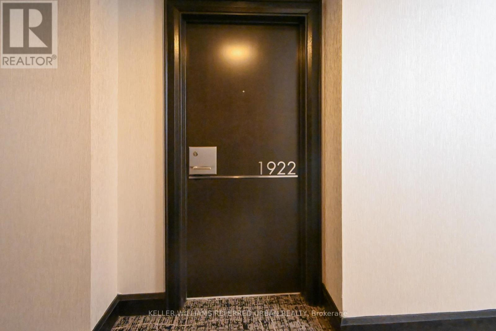 1922 - 25 The Esplanade, Toronto, Ontario  M5E 1W5 - Photo 17 - C12651592