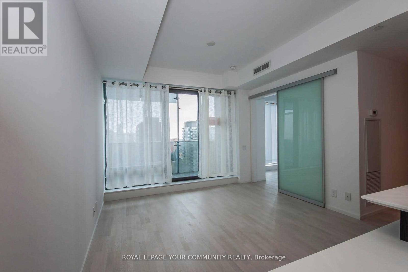 1701 - 5 St Joseph Street, Toronto, Ontario  M4Y 1J6 - Photo 5 - C12651606