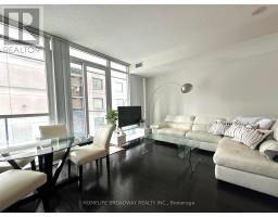 907 - 770 BAY STREET, Toronto, Ontario