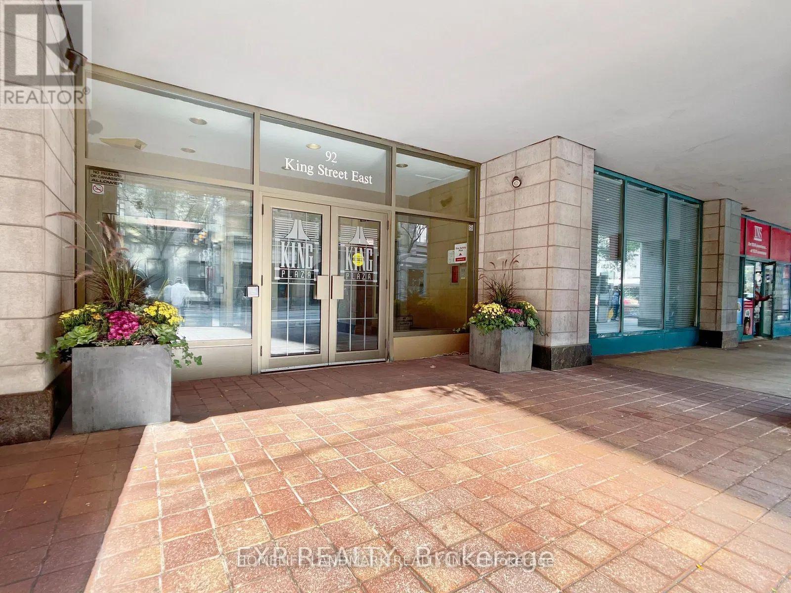 805 - 92 King Street W, Toronto (Bay Street Corridor), Ontario  M5H 1H1 - Photo 2 - C12651650