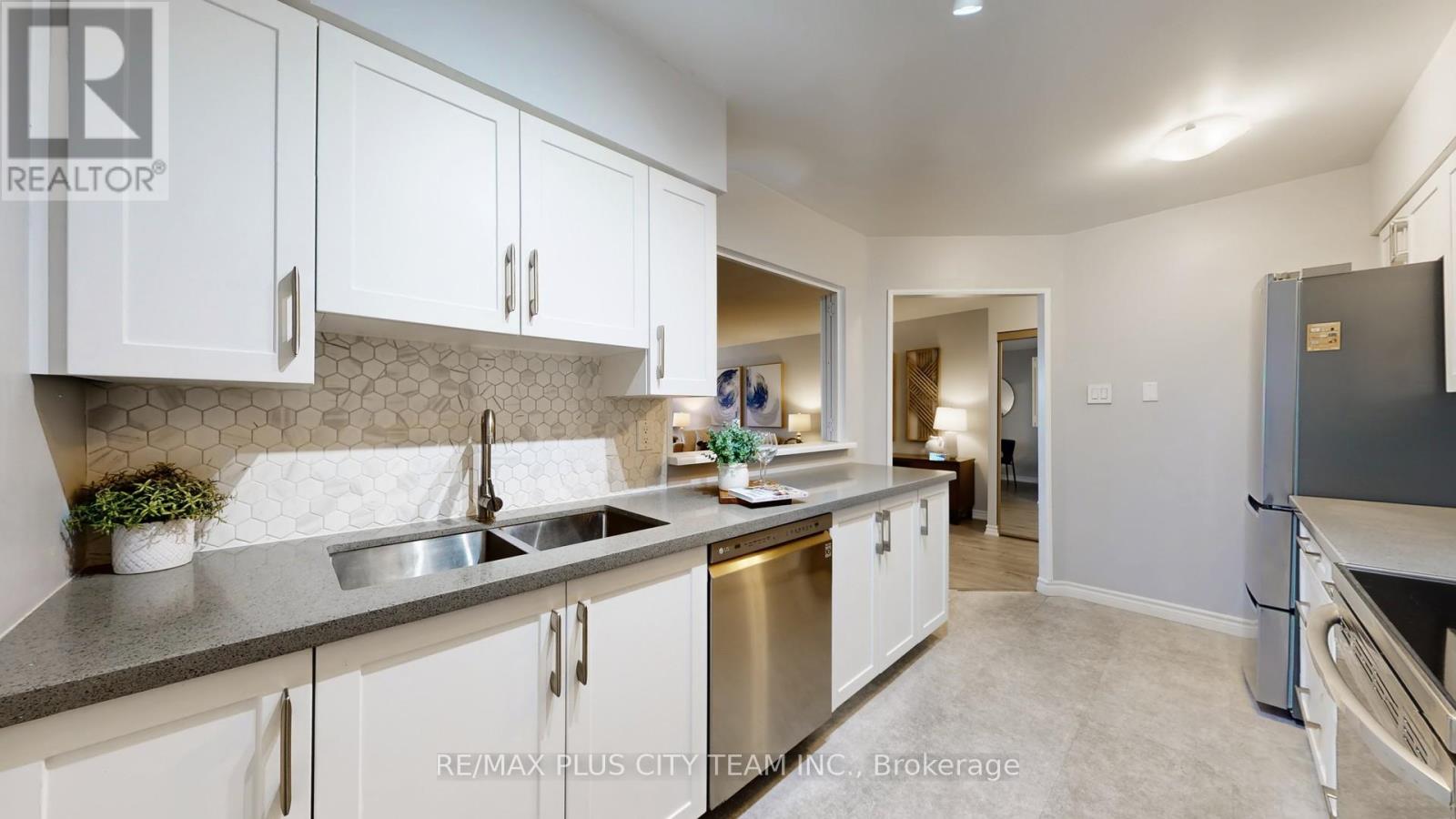 414 - 1890 Valley Farm Road, Pickering (Town Centre), Ontario  L1V 6B4 - Photo 9 - E12651526