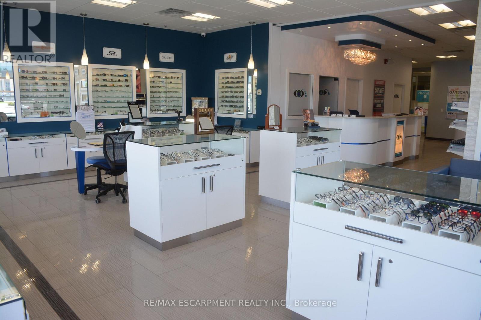 103 - 300 Rossland Road E, Ajax, Ontario  L1Z 0K4 - Photo 2 - E12651626