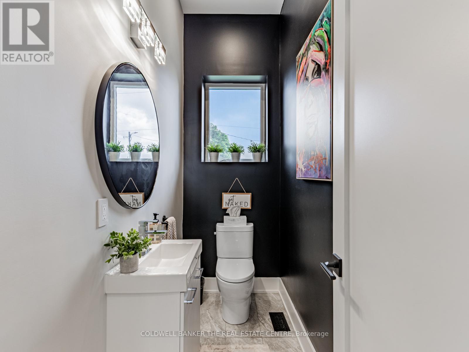 2166 10th Side Road, Bradford West Gwillimbury, Ontario  L3Z 2K9 - Photo 11 - N12651544