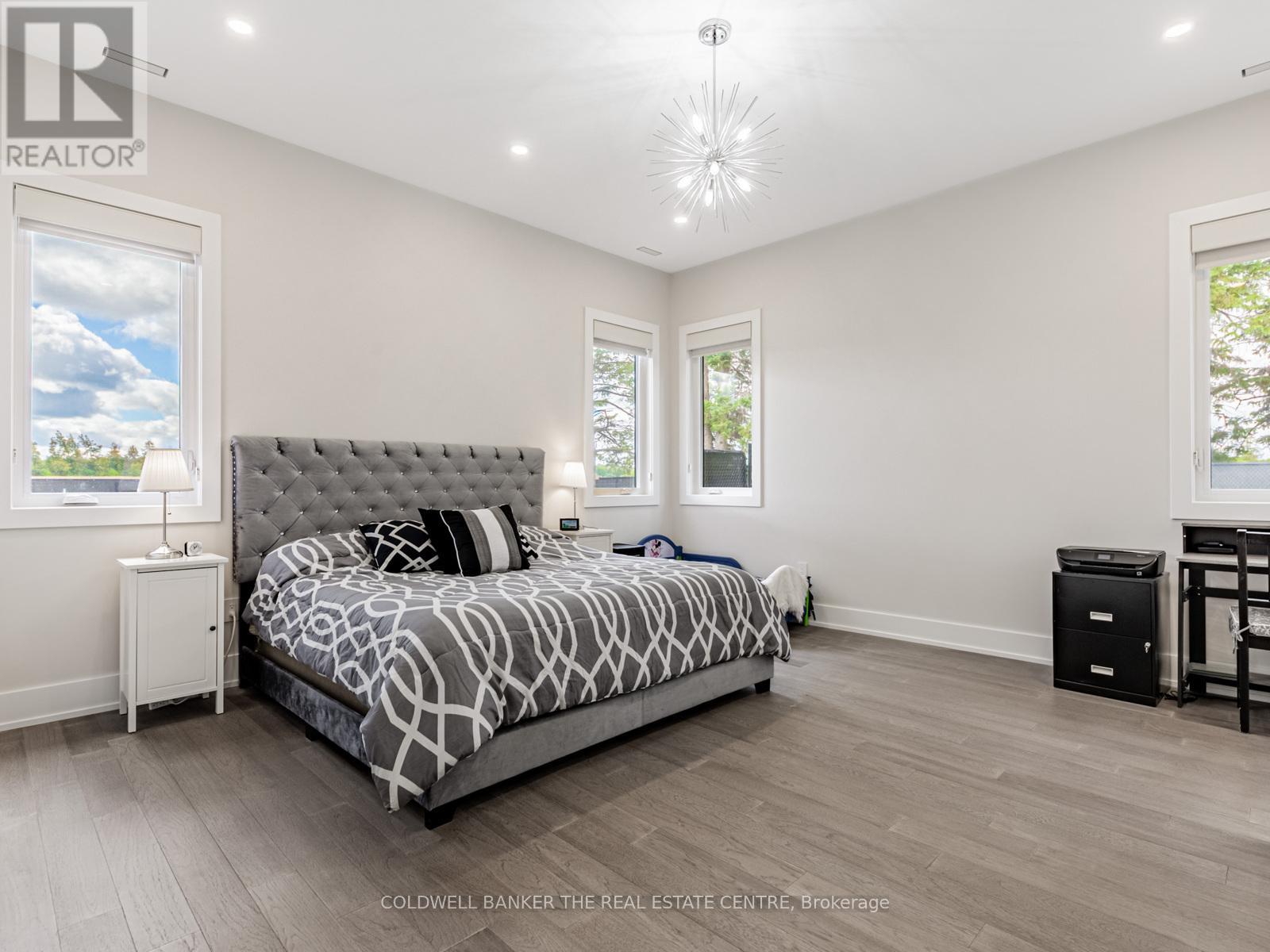 2166 10th Side Road, Bradford West Gwillimbury, Ontario  L3Z 2K9 - Photo 37 - N12651544