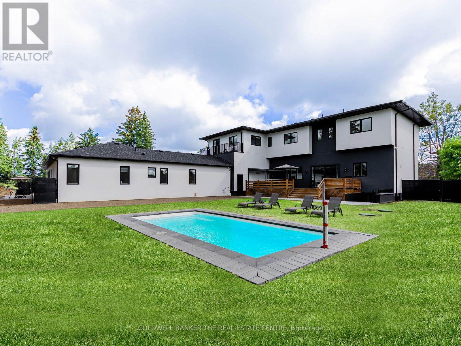 2166 10th Side Road, Bradford West Gwillimbury, Ontario  L3Z 2K9 - Photo 43 - N12651544