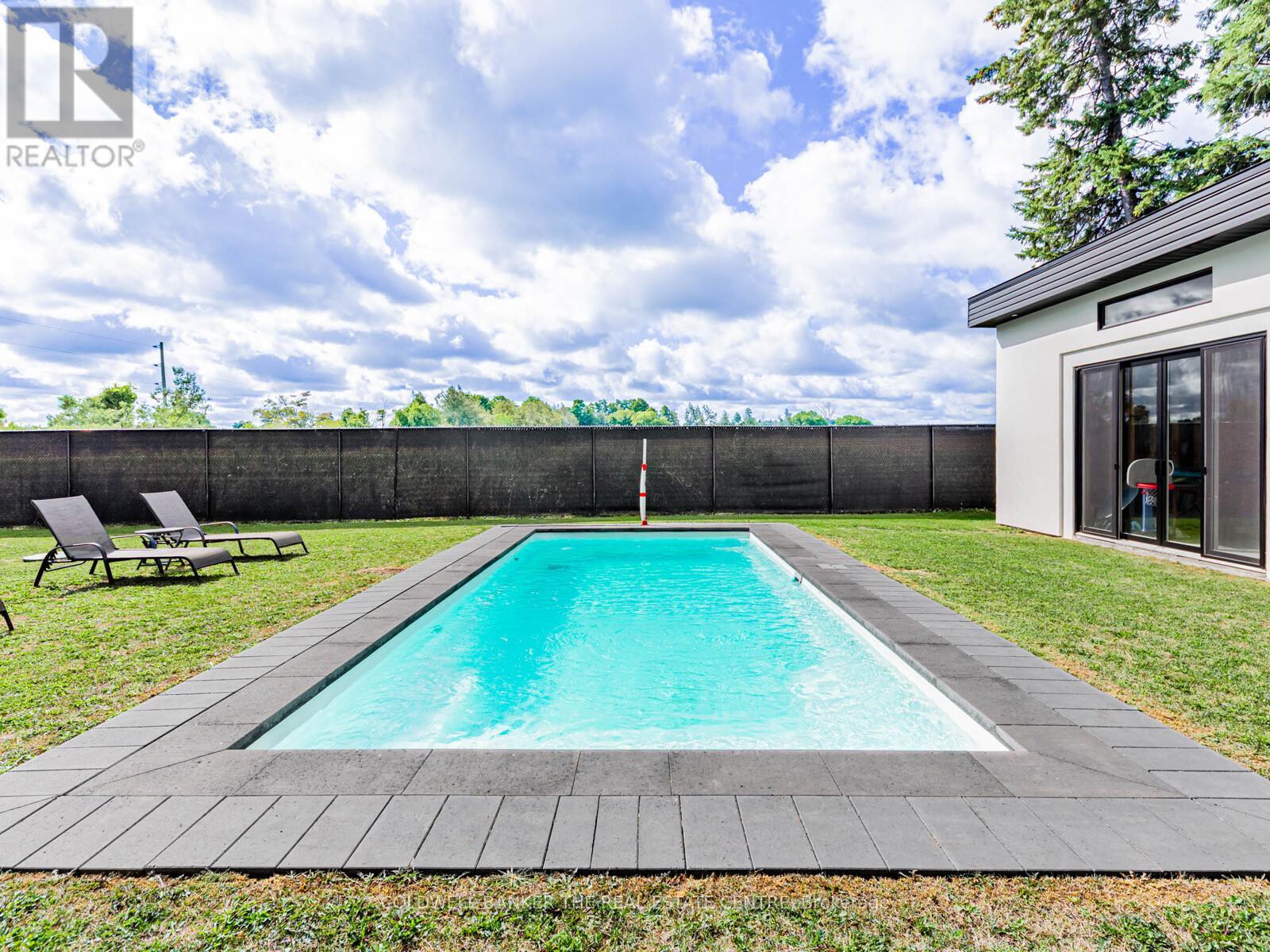 2166 10th Side Road, Bradford West Gwillimbury, Ontario  L3Z 2K9 - Photo 44 - N12651544