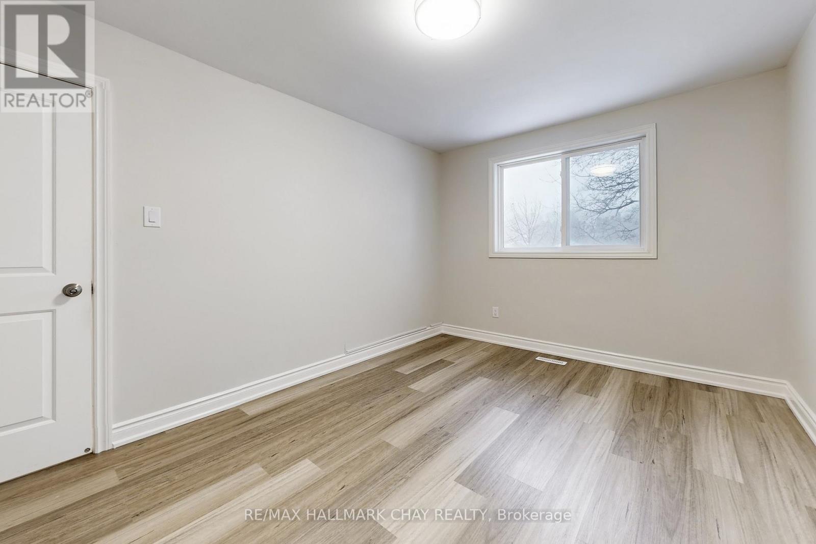 Main - 99 Fred Cook Drive, Bradford West Gwillimbury (Bradford), Ontario  L3Z 1V1 - Photo 10 - N12651562