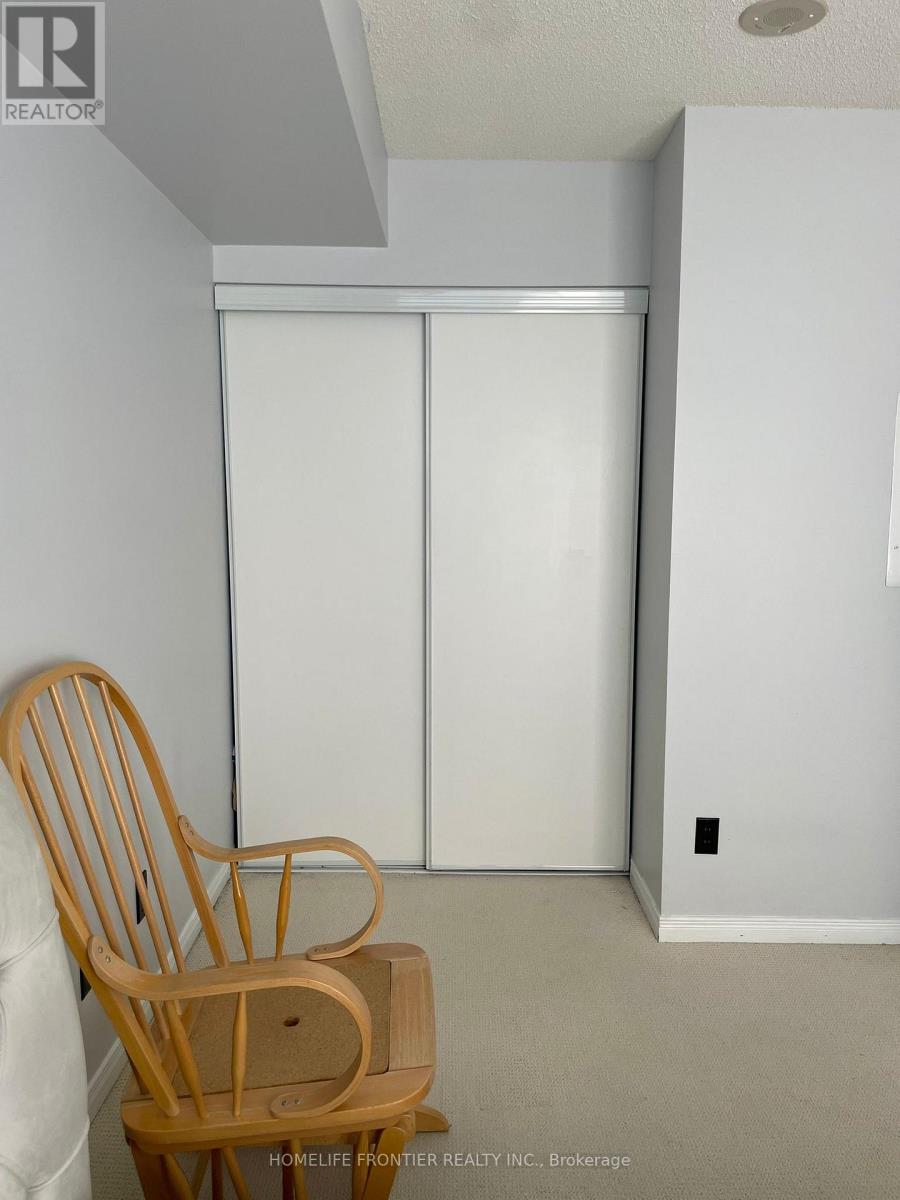 217 - 310 Red Maple Road, Richmond Hill, Ontario  L4C 0T7 - Photo 6 - N12651614