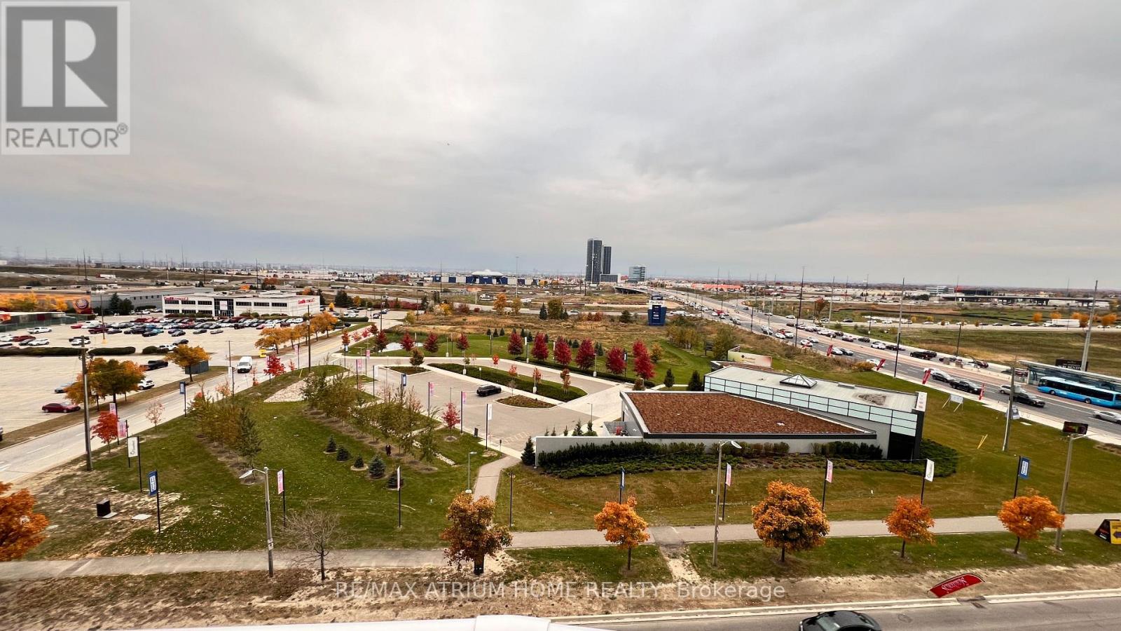 811 - 195 Commerce Street, Vaughan (Vaughan Corporate Centre), Ontario  L4K 0P9 - Photo 37 - N12651640