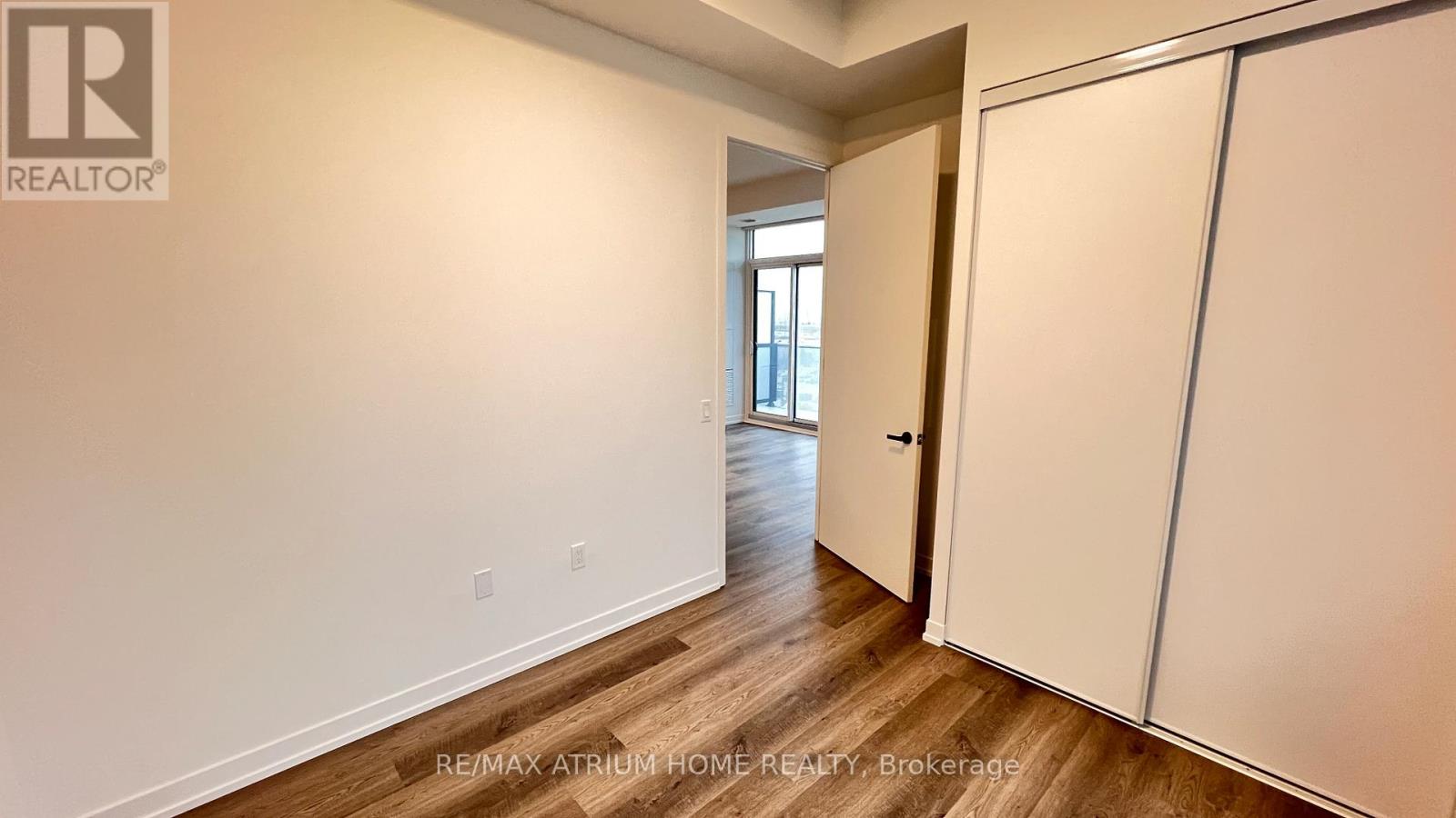 811 - 195 Commerce Street, Vaughan (Vaughan Corporate Centre), Ontario  L4K 0P9 - Photo 4 - N12651640