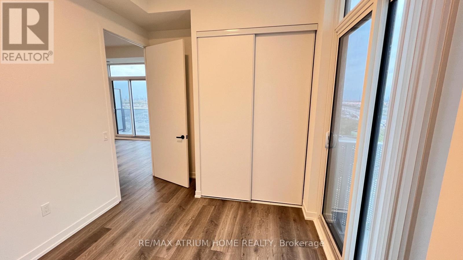 811 - 195 Commerce Street, Vaughan (Vaughan Corporate Centre), Ontario  L4K 0P9 - Photo 5 - N12651640