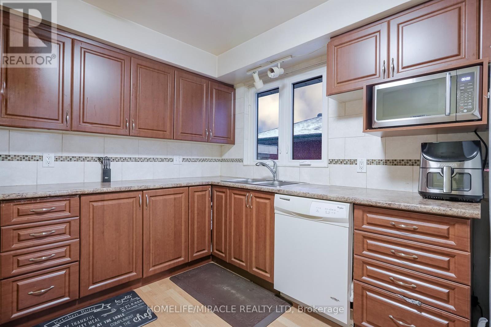 39 Chancellor Drive, Toronto, Ontario  M1G 2W4 - Photo 15 - E12649676