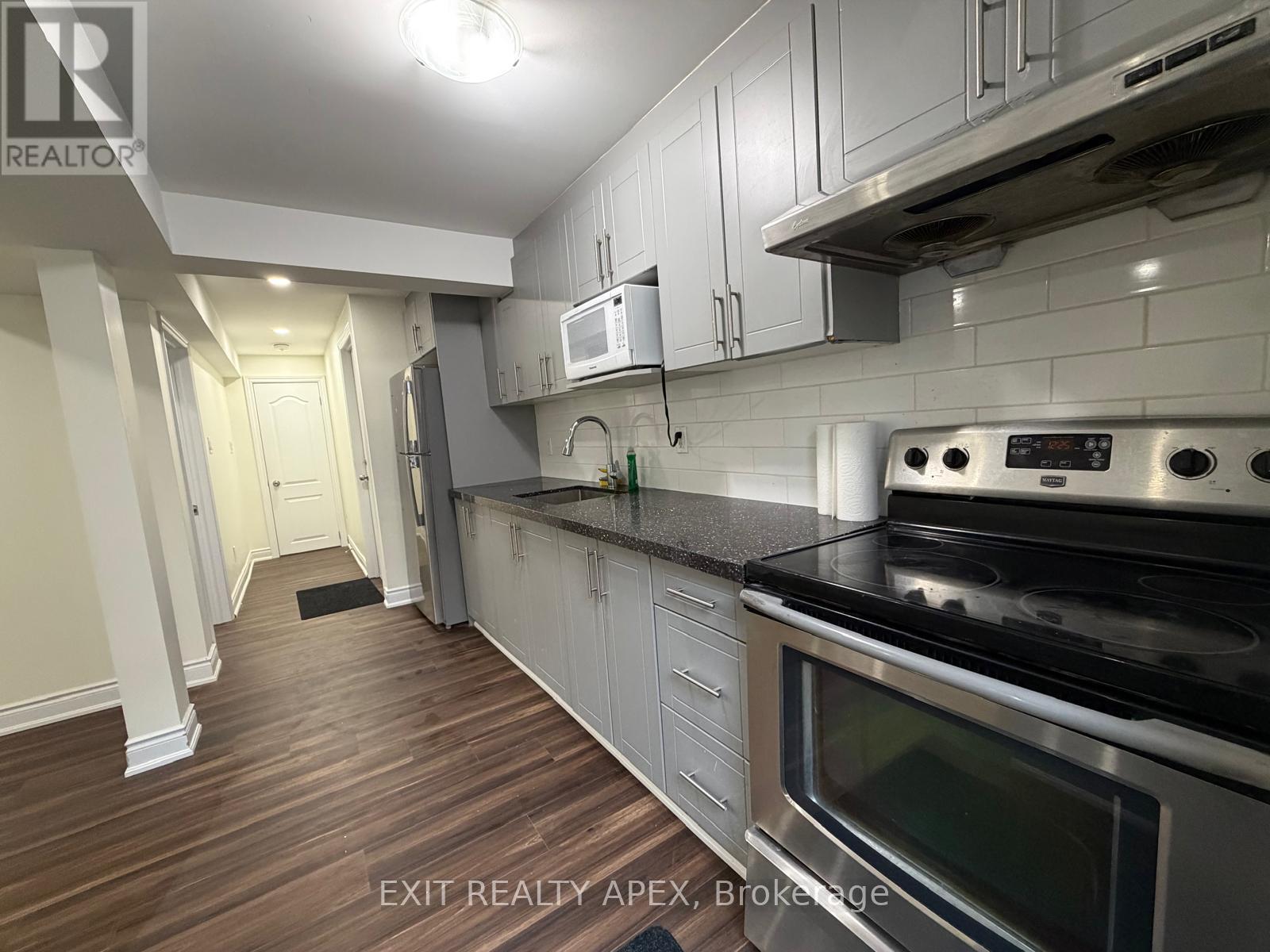 78 Fandago (Basement) Drive, Brampton (Credit Valley), Ontario  L6X 0R4 - Photo 2 - W12651538