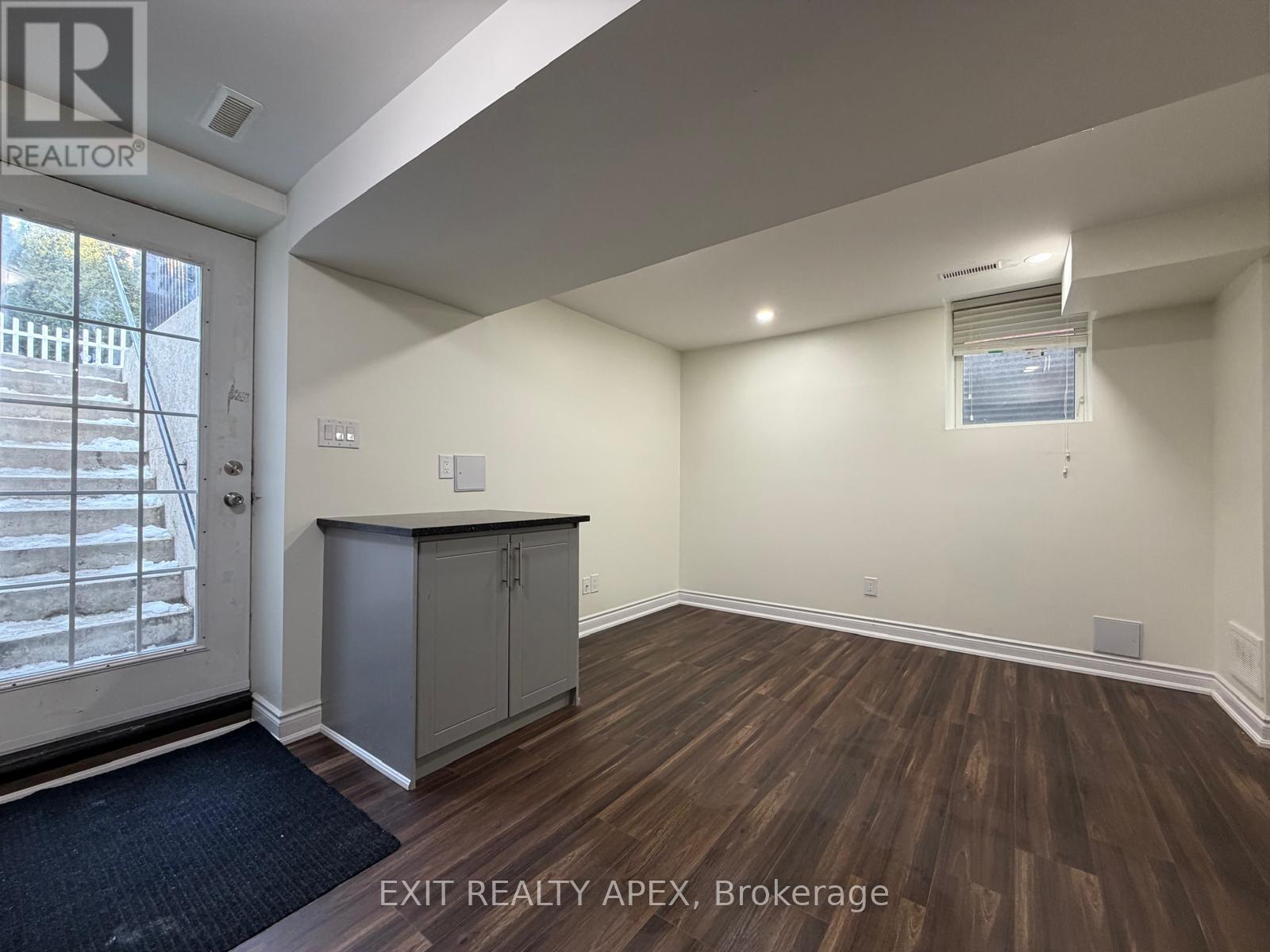 78 Fandago (Basement) Drive, Brampton (Credit Valley), Ontario  L6X 0R4 - Photo 6 - W12651538