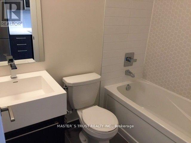 417 - 1 Neighbourhood Lane, Toronto (Stonegate-Queensway), Ontario  M8Y 1T7 - Photo 8 - W12651556