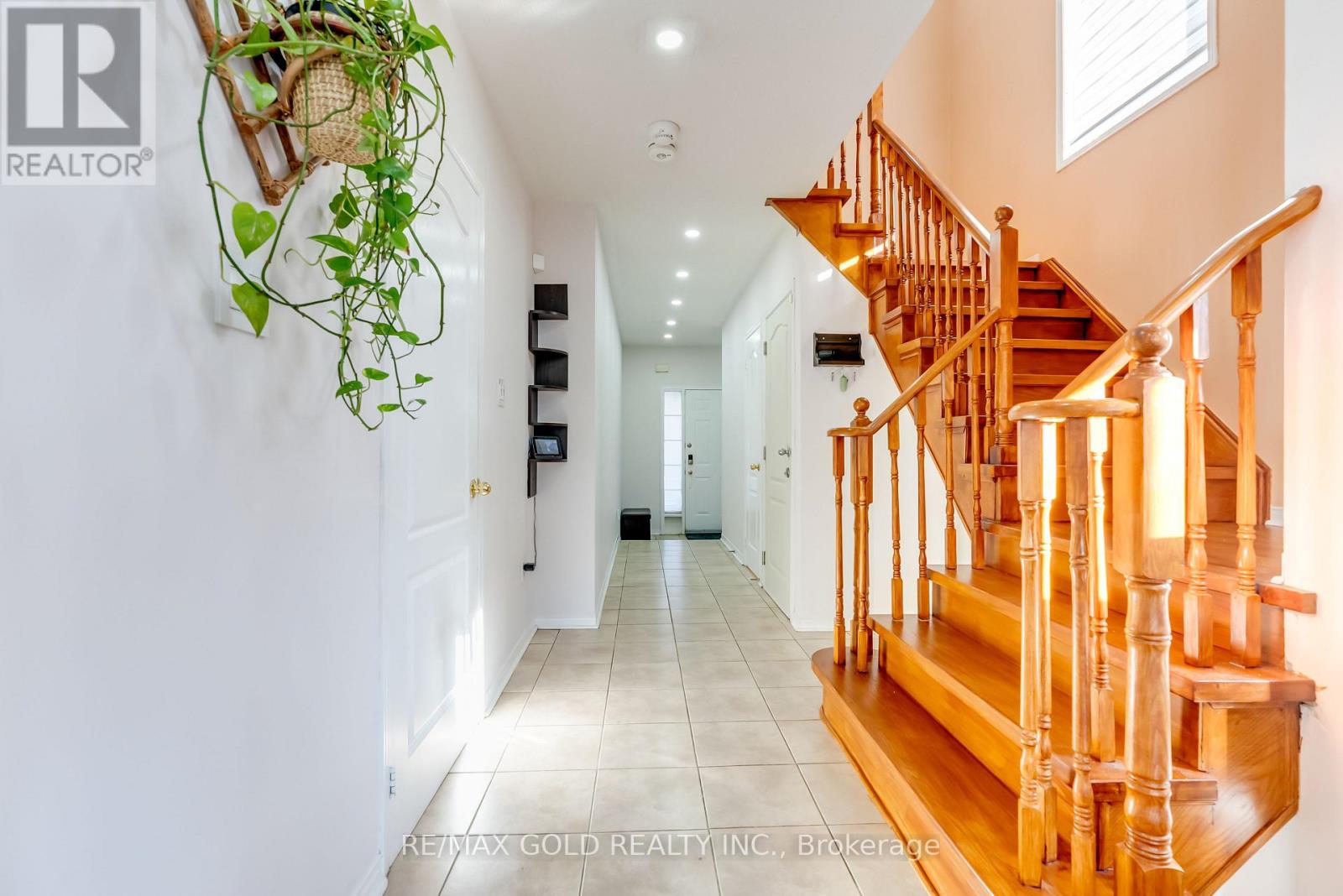 6066 Coxswain Crescent, Mississauga (East Credit), Ontario  L5V 2Z9 - Photo 6 - W12651560