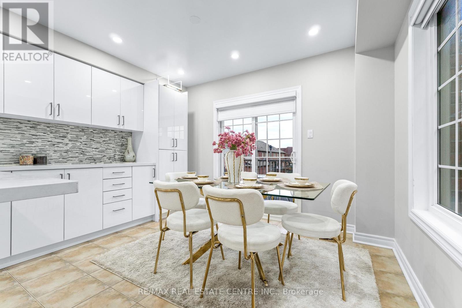 10 Shiraz Drive, Brampton (Sandringham-Wellington), Ontario  L6R 0W7 - Photo 20 - W12651572