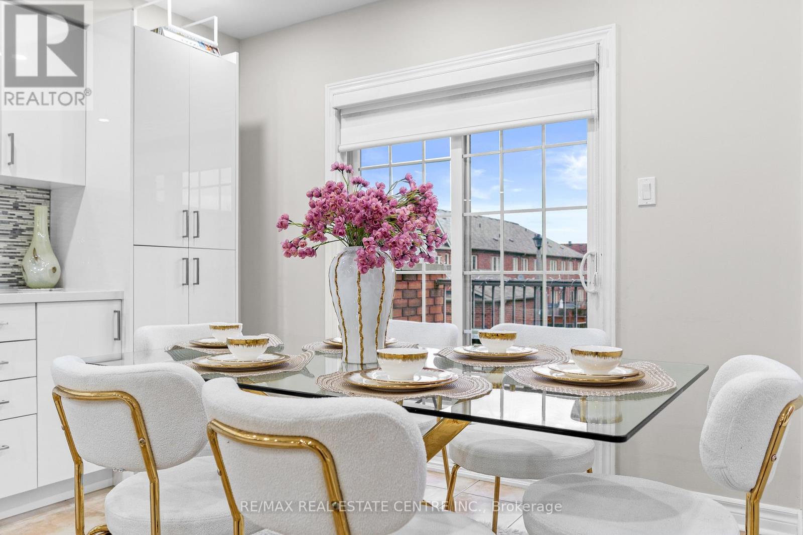 10 Shiraz Drive, Brampton (Sandringham-Wellington), Ontario  L6R 0W7 - Photo 21 - W12651572