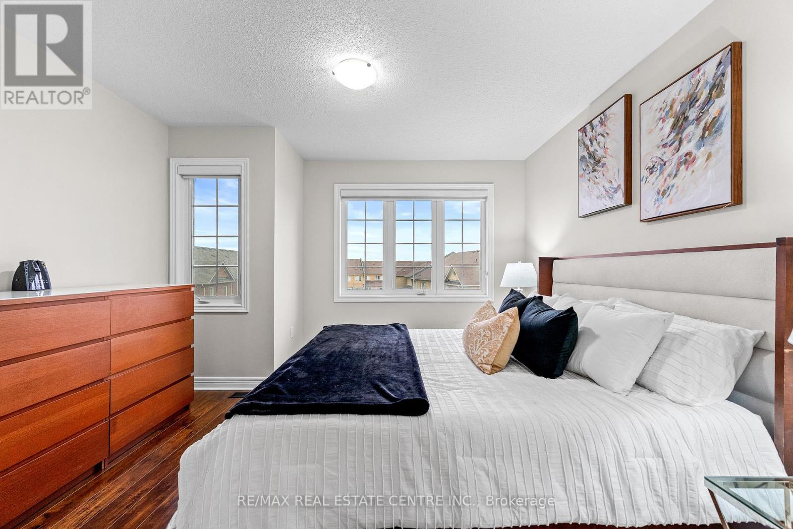 10 Shiraz Drive, Brampton (Sandringham-Wellington), Ontario  L6R 0W7 - Photo 26 - W12651572