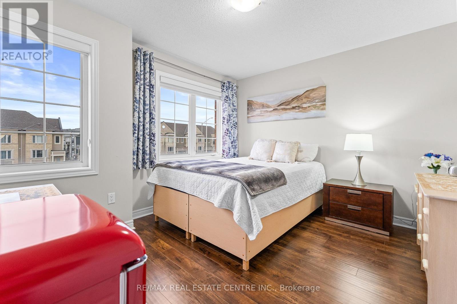 10 Shiraz Drive, Brampton (Sandringham-Wellington), Ontario  L6R 0W7 - Photo 30 - W12651572