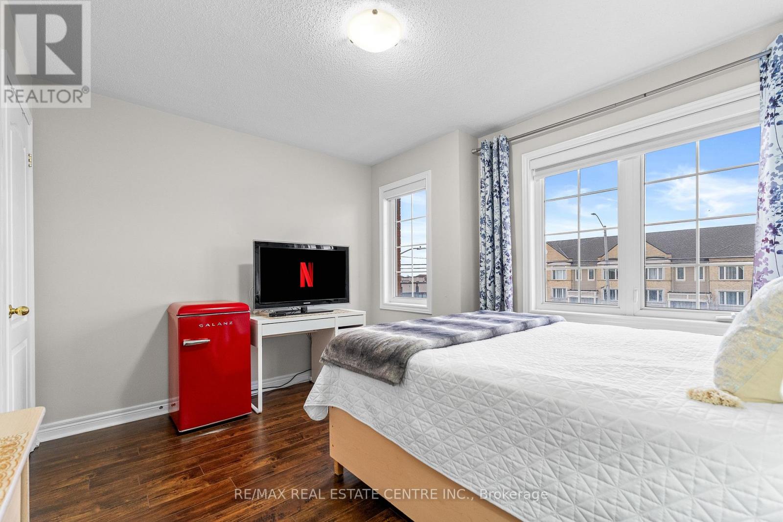 10 Shiraz Drive, Brampton (Sandringham-Wellington), Ontario  L6R 0W7 - Photo 31 - W12651572