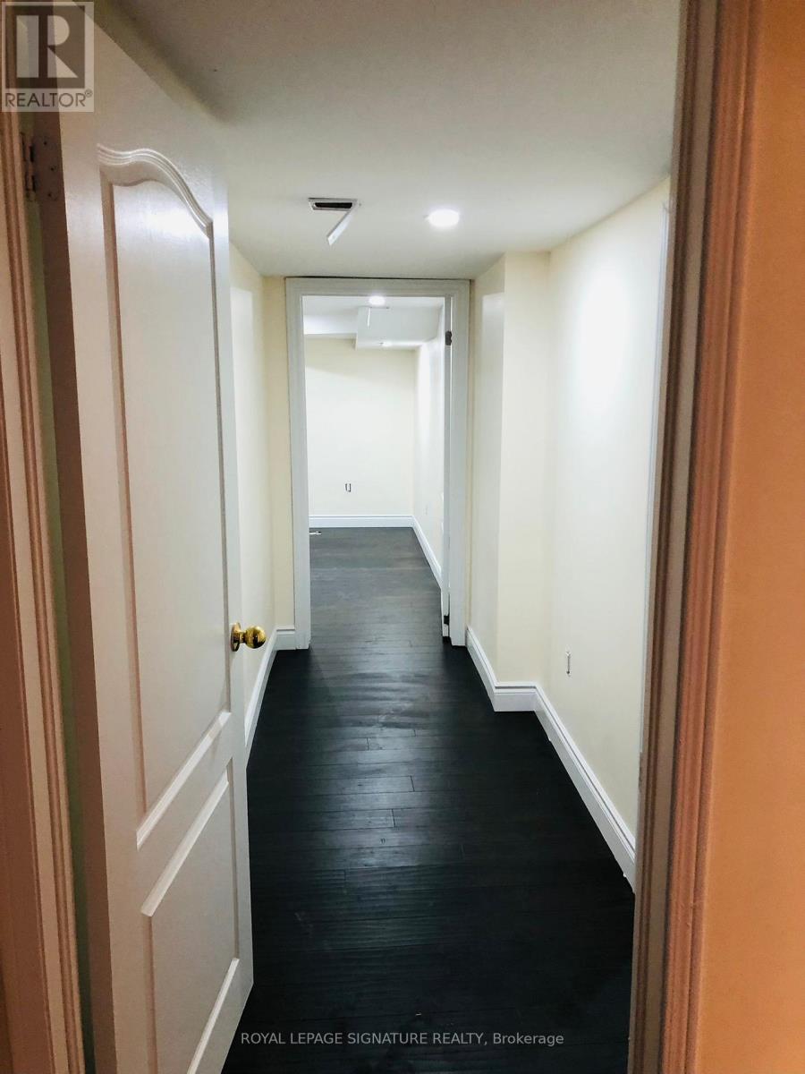 2 - 143 Crystal Glen Crescent, Brampton (Credit Valley), Ontario  L6X 0K6 - Photo 5 - W12651586