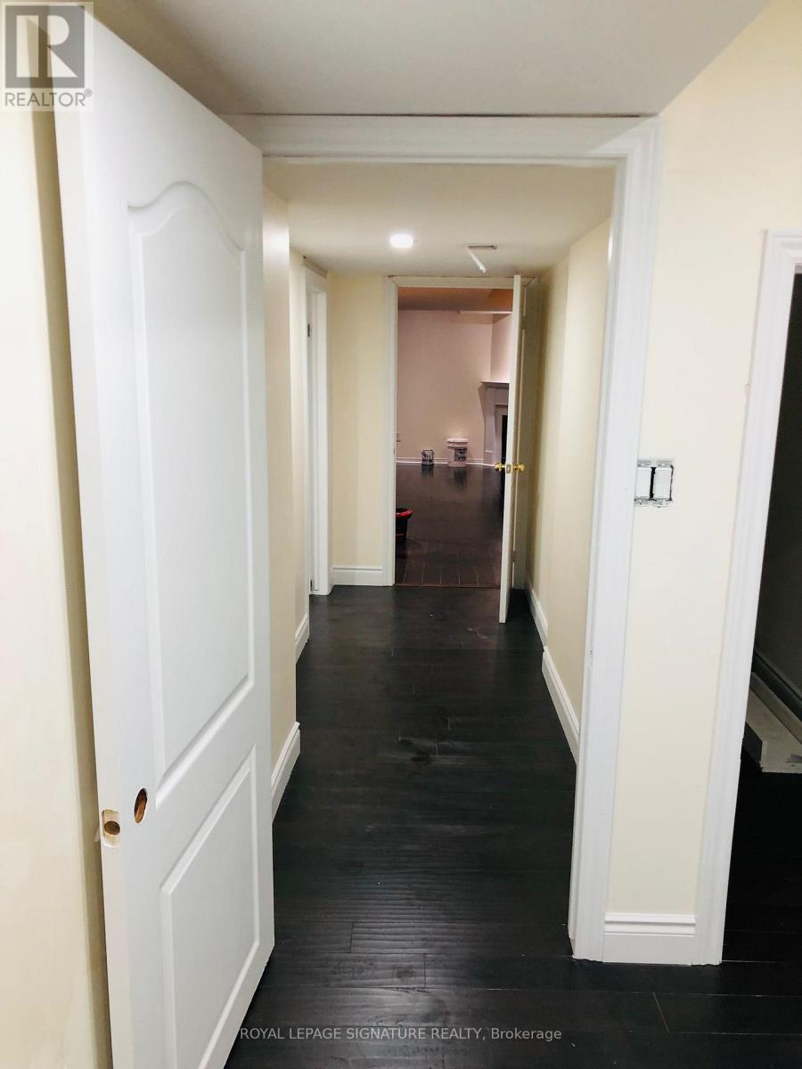 2 - 143 Crystal Glen Crescent, Brampton (Credit Valley), Ontario  L6X 0K6 - Photo 6 - W12651586