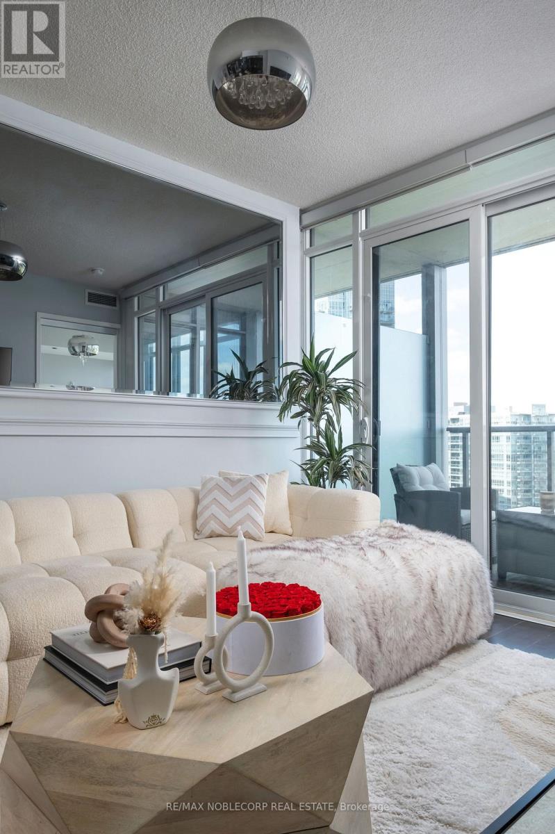 2212 - 88 Park Lawn Road, Toronto (Mimico), Ontario  M8Y 0B5 - Photo 10 - W12651602